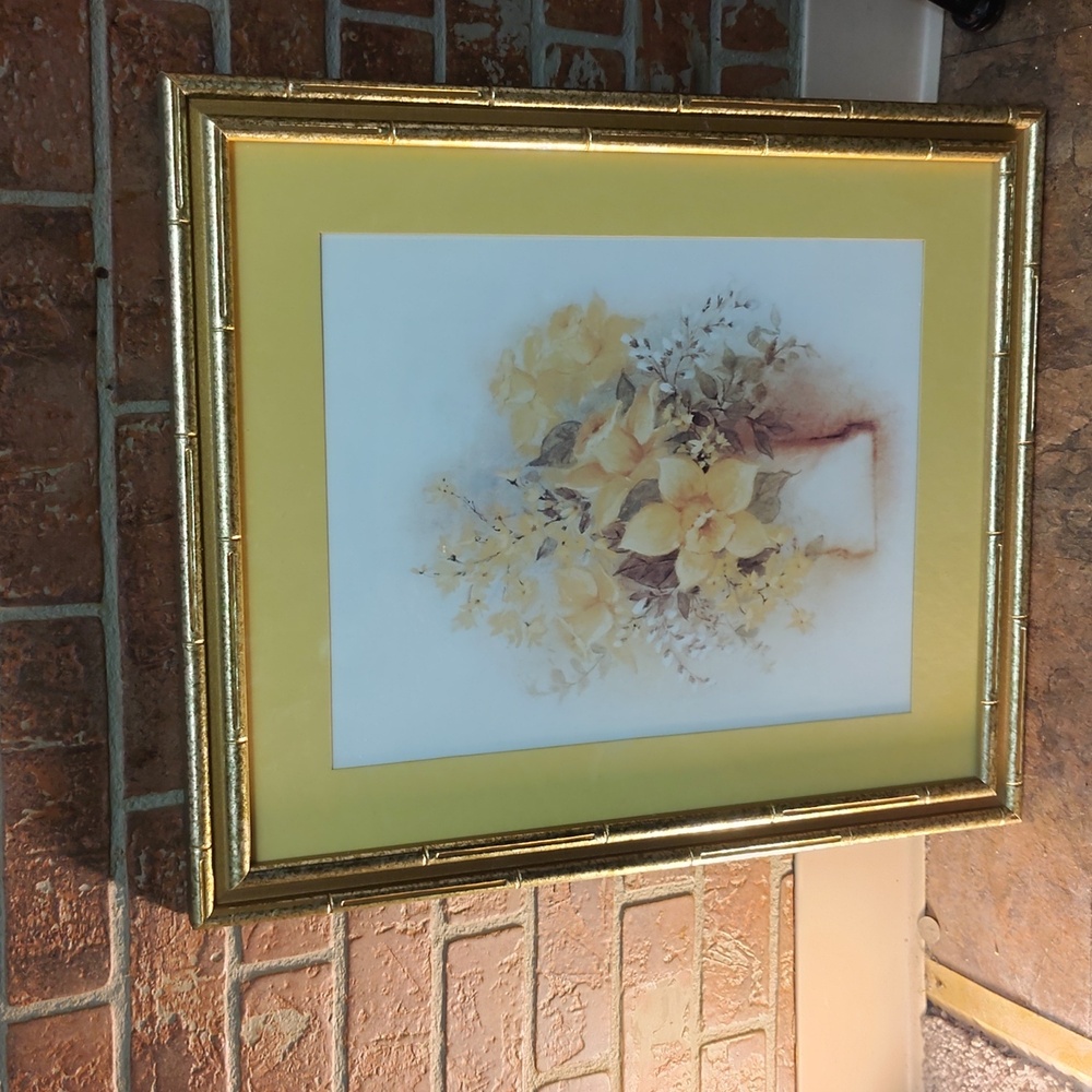 Elegant Floral Art Print with Gold Frame
